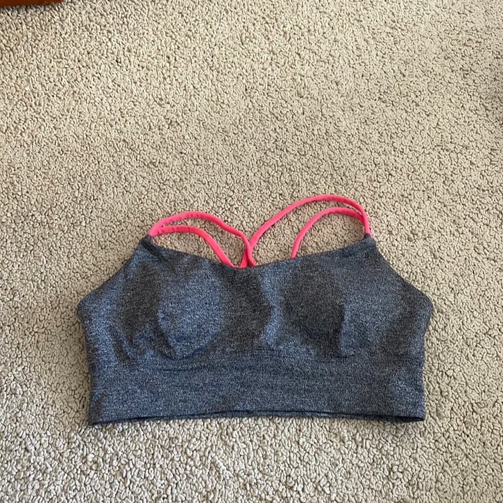 Sports bra